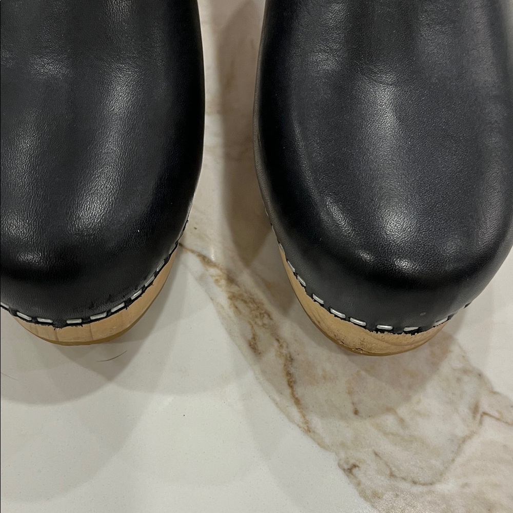 Free People Black Leather Clog Mules with Natural Wood Heel - Picture 6 of 9
